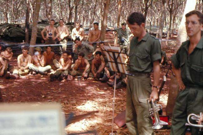 1RNZIR Band Tour Vietnam 1969 - FSB Discovery 1RNZIR Band Tour Vietnam 1969 - FSB Discovery