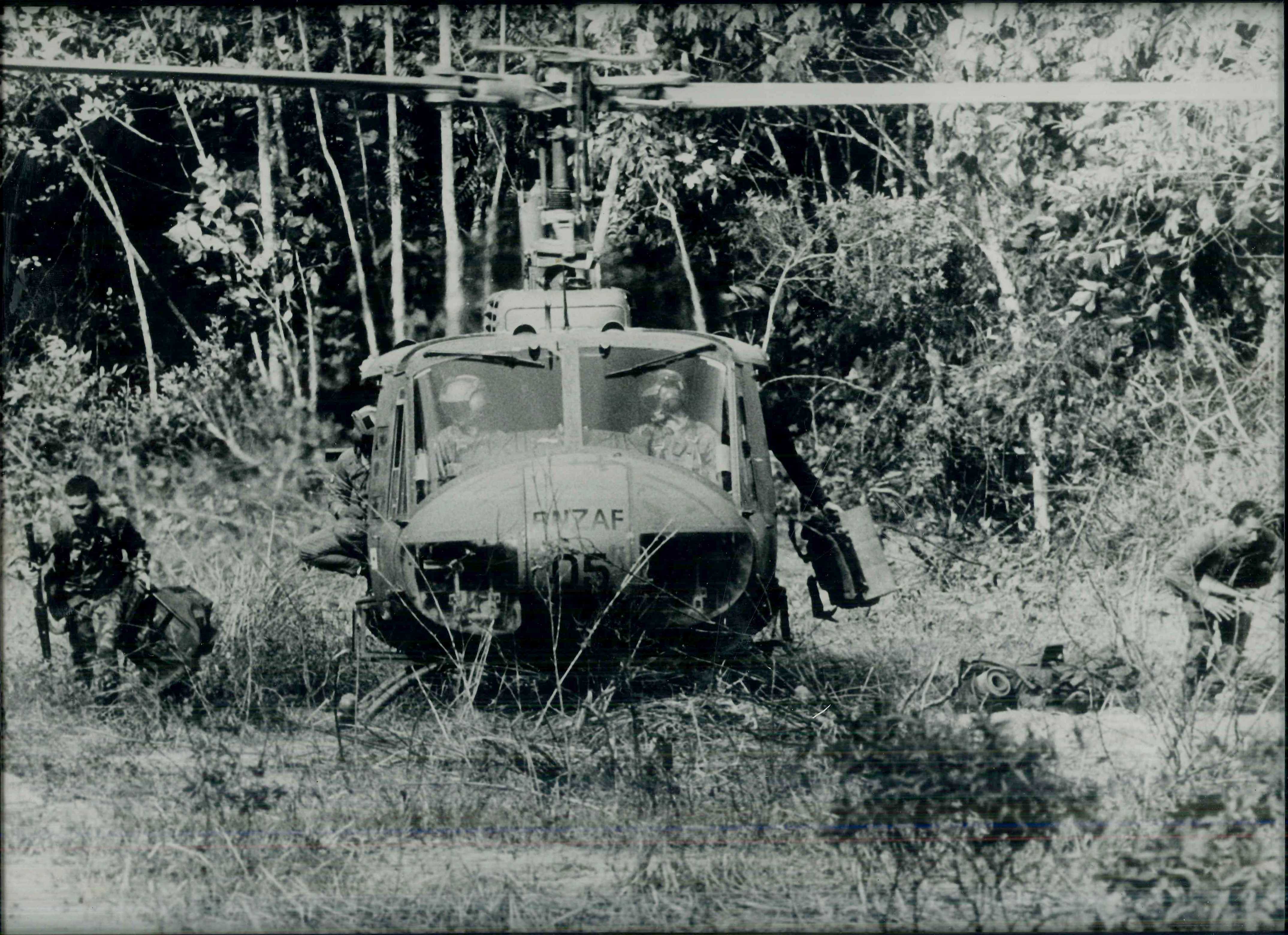 RNZAF Huey deploying SAS troops in Vietnam - Circa 1970