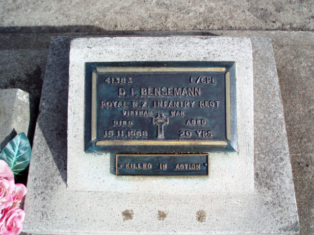 Don Bensemann's grave, 2010