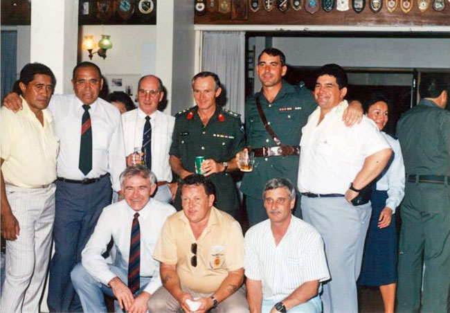Ex-Victor 3 veterans in Singapore, 1989