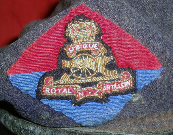 Royal New Zealand Artillery beret badge, circa 1966