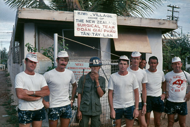 RNZAF painting team, circa 1973