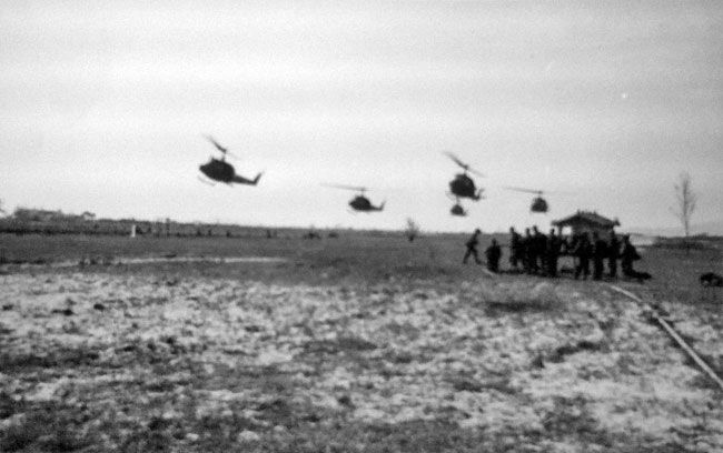 V2 Company leaves FSB Anderson during Operation Coburg, 1968