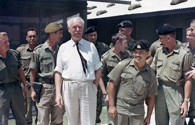 Sir Bernard Fergusson visits 2NZATTV at Dong Ba Thin, 1972