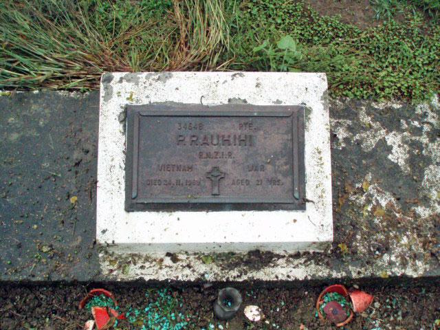 Peter Rauhihi's grave, 2008 Peter Rauhihi's grave, 2008