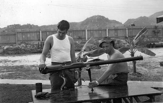 1NZATTV members maintain a recoilless rifle at Chi Lang, 1972 1NZATTV members maintain a recoilless rifle at Chi Lang, 1972