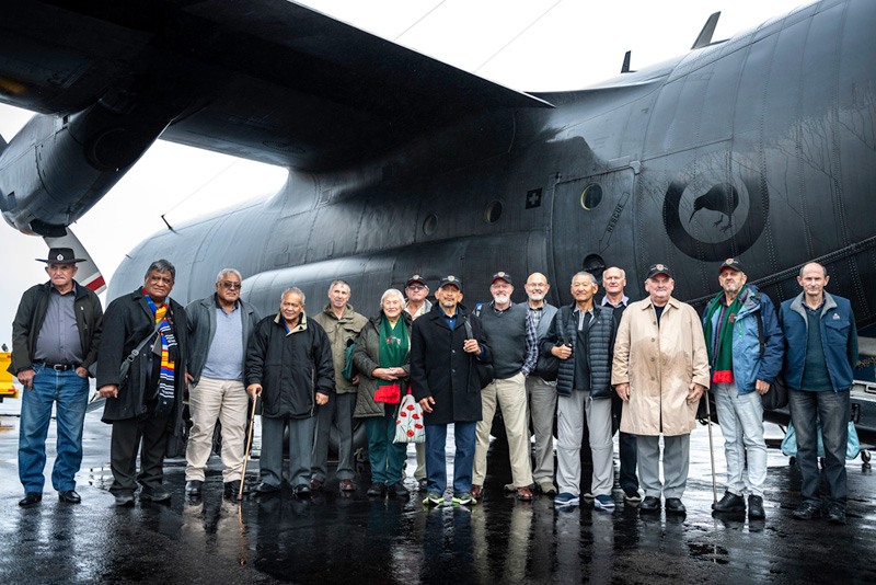 V4 veterans in front of the C-130 Hercules aircraft that flew them to Vietnam in May 1969
